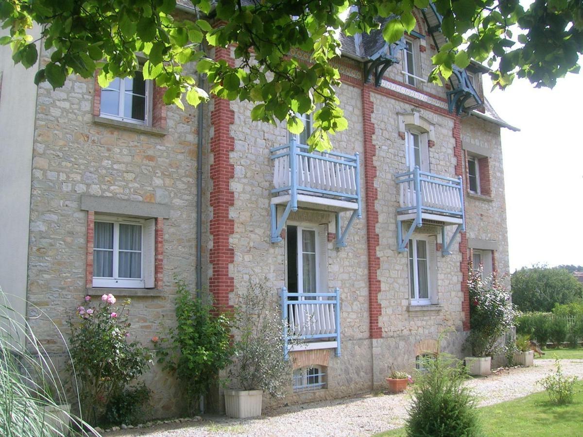 Studette Villa Odette Bagnoles de l'Orne Normandie ภายนอก รูปภาพ